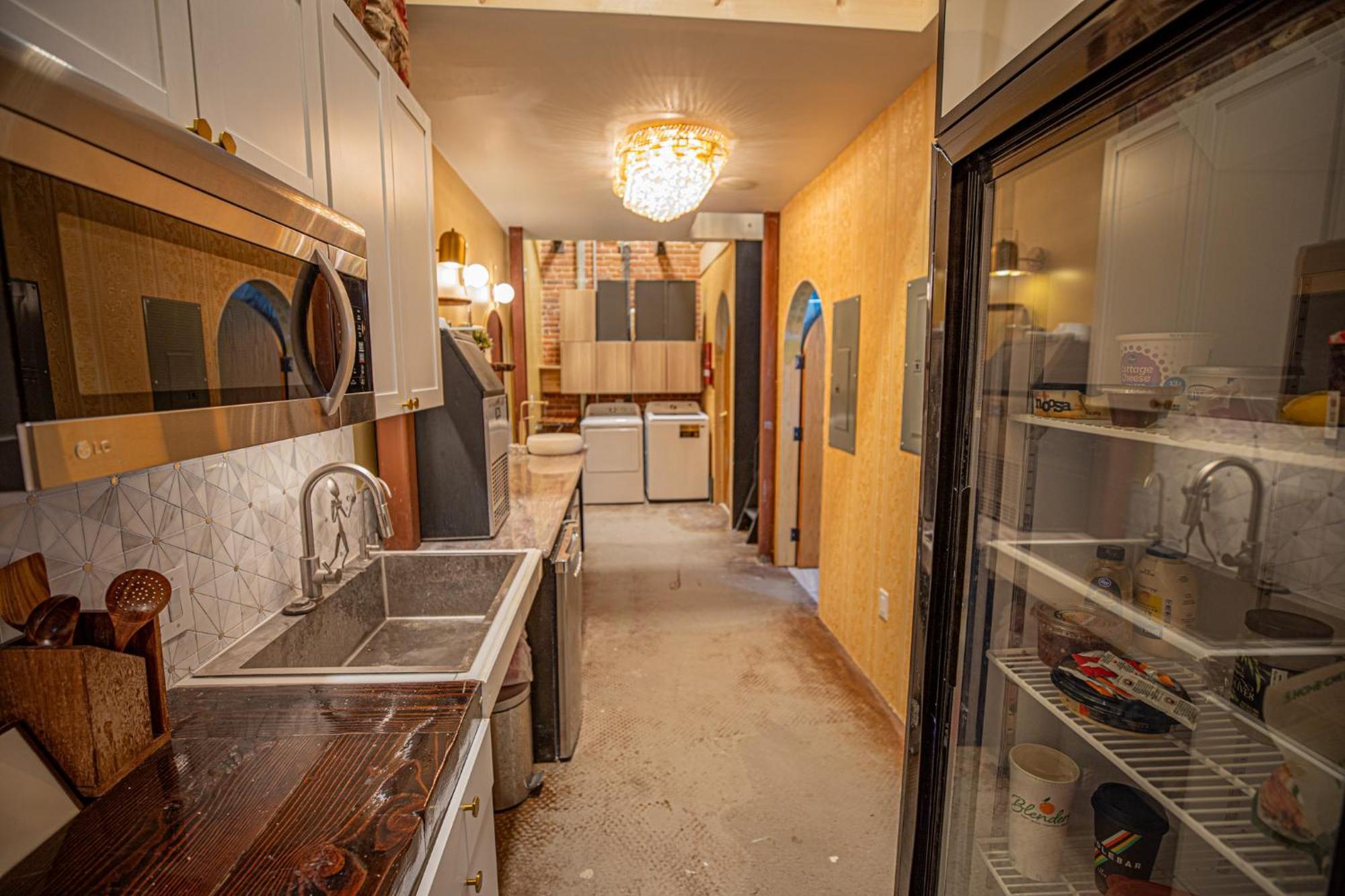 Social Stays - Santa Barbara'S First Hostel On State Street Ngoại thất bức ảnh
