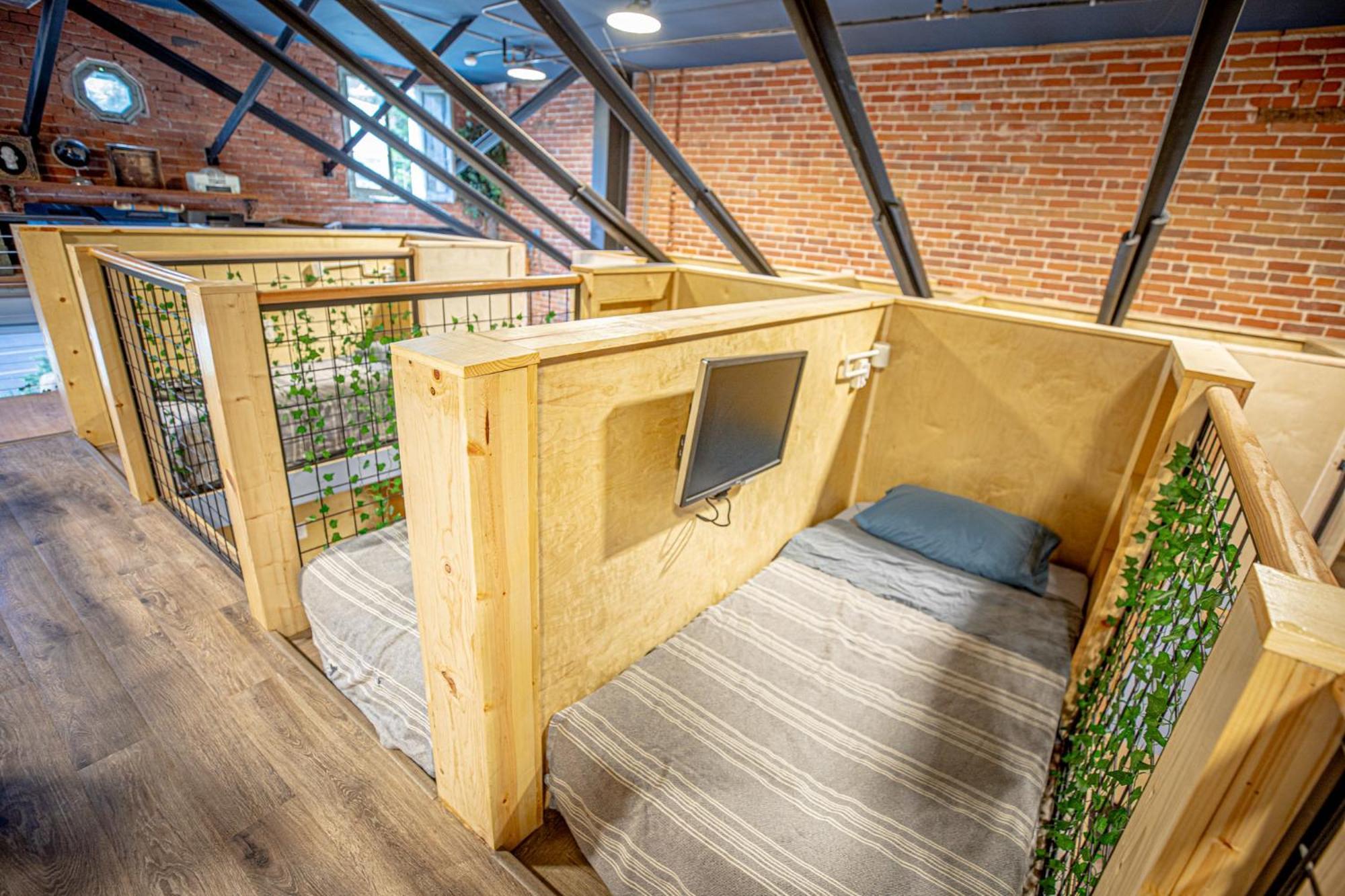 Social Stays - Santa Barbara'S First Hostel On State Street Ngoại thất bức ảnh